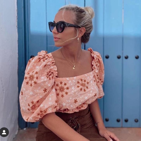 Zara Embroidered Voluminous Crop Top in Salmon - Picture 2 of 14